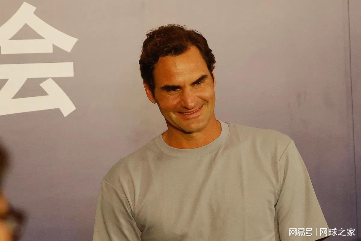 九游娱乐-费德勒：去年第一次思考和辛纳打比赛要怎么办，和阿卡更有共鸣